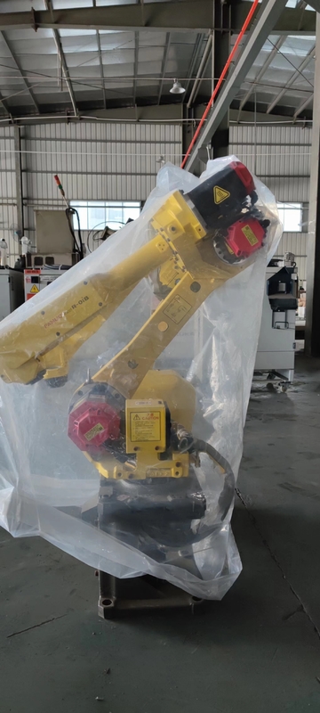 Brazo del robot de 6 AXIS Fanuc que programa la carga 2655m m 165kg de la soldadura por puntos de Fanuc ultra de largo