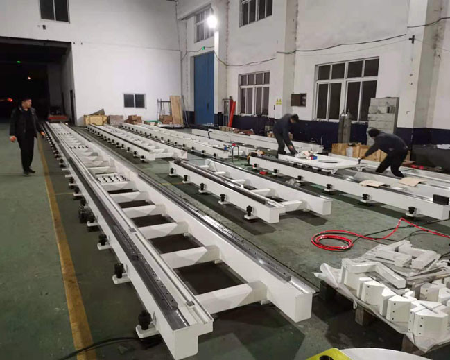 CNC linear del carril del robot ajustable que empalma para el carril semicerrado en ambientes duros