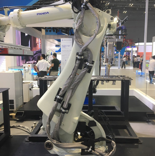 Paquete robótico del vestido para que ayudas de la tubería del robot eliminen la tensión del sistema y mejoren vida de servicio del producto