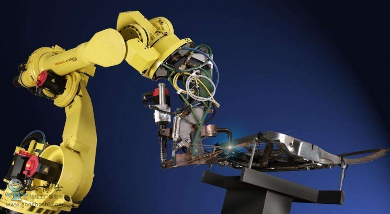 Brazo robótico de Fanuc que programa de largo para la instalación elevada que apila la soldadura por puntos