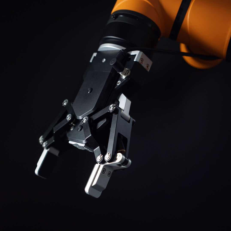 Es un dispositivo robótico con una fuerza de agarre de 45 a 160 N y una capacidad de 1 kg.