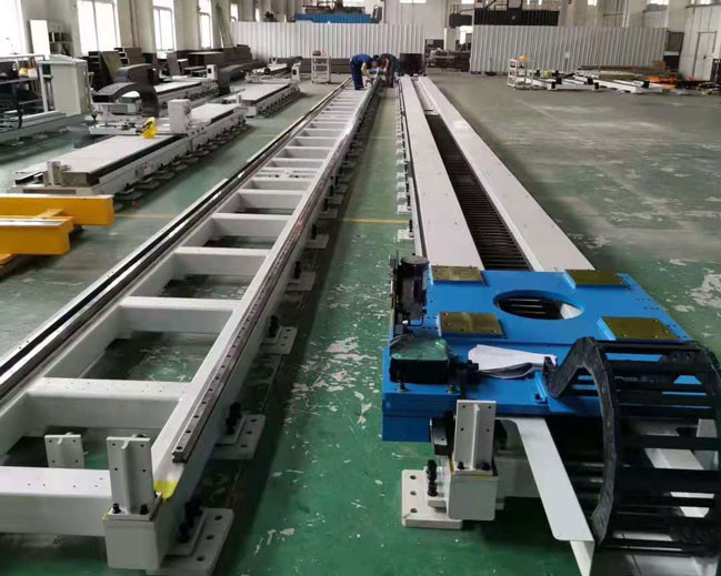 Posición de montaje en el suelo Robot Guía lineal con aceleración / retraso de 2,0 M/S2