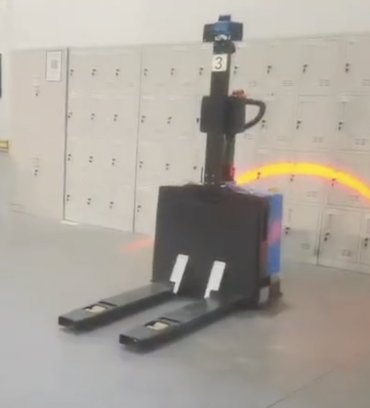 Vehículo de navegación automatizado de fábrica con carga automática 1500 kg Capacidad de carga 24 horas