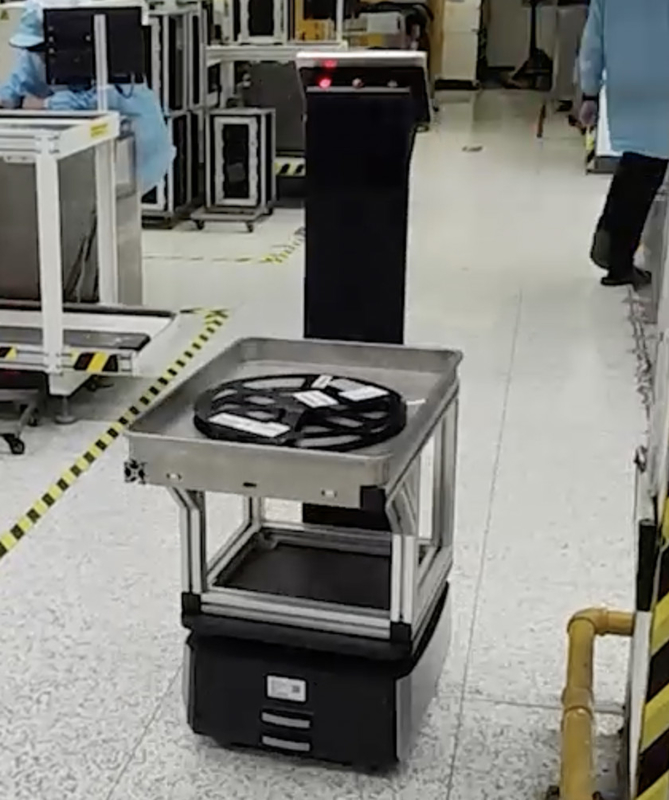 Velocidad 1.2m/s Robot móvil autónomo con batería de 16AH Tiempo de carga 3-4H Puerto HDMI